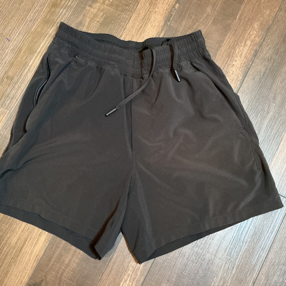 Lululemon Pace Breaker Linerless Shorts Black Zipper Pockets XS Athletic Workout